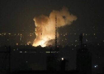 ଇରାନ ରାଜଧାନୀ ଉପରେ ଆମେରିକାର ଭୟଙ୍କର ବୋମା ! ବିଦ୍ୟୁତ ସେବା ଠପ୍, ଅନ୍ଧାରରେ ବୁଡ଼ିଲା ସାରା ସହର