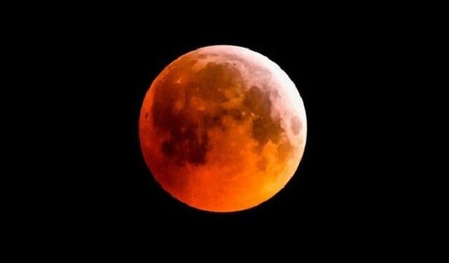 ଆଜି ଦୋଳପୂର୍ଣ୍ଣିମାରେ ବିରଳ ପୂର୍ଣ୍ଣ ଚନ୍ଦ୍ରଗ୍ରହଣ, ଆକାଶରେ ଦେଖାଯିବ ନାଲି ରଙ୍ଗର ଜହ୍ନ