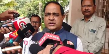 ରାଜ୍ୟରେ ପର୍ଯ୍ୟାପ୍ତ ପରିମାଣର ଗ୍ୟାସ୍ ମହଜୁଦ ଅଛି, ଭୟଭୀତ ହୁଅନ୍ତୁ ନାହିଁ: ମନ୍ତ୍ରୀ କୃଷ୍ଣଚନ୍ଦ୍ର ପାତ୍ର