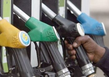 ଦେଶର ସମସ୍ତ ପେଟ୍ରୋଲ ପମ୍ପରେ ପର୍ଯ୍ୟାପ୍ତ ପରିମାଣରେ ପେଟ୍ରୋଲ ଏବଂ ଡିଜେଲ ଉପଲବ୍ଧ: କେନ୍ଦ୍ର
