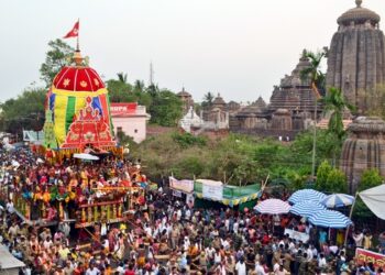 ଆଜି ଅଶୋକାଷ୍ଟମୀ, ଗଡ଼ିବ ଲିଙ୍ଗରାଜଙ୍କ ରୁକୁଣା ରଥ