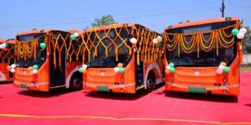 କେନ୍ଦୁଝରରେ ଇ-ବସ ସେବାର ଶୁଭାରମ୍ଭ କଲେ ମୁଖ୍ୟମନ୍ତ୍ରୀ ମୋହନ ମାଝୀ