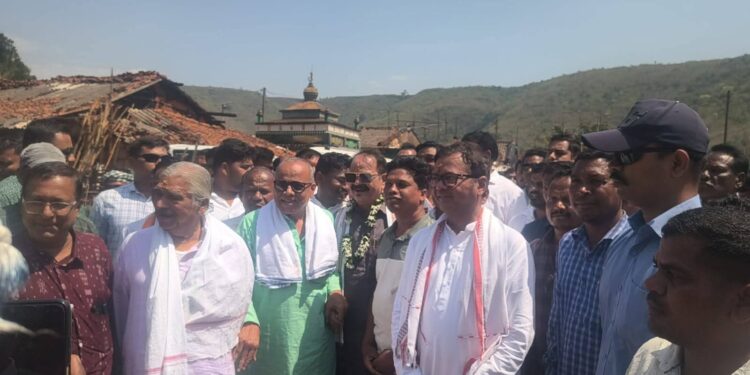 ସୁସ୍ଥ ବାତାବରଣ ସୃଷ୍ଟି କରି ସିଜିମାଳୀ ସମସ୍ୟାର ସମାଧାନ କରାଯାଉ, ଦରକାର ପଡିଲେ ଆଦିବାସୀଙ୍କ ସୁରକ୍ଷା ପାଇଁ ରାହୁଲ ଗାନ୍ଧୀ ଆସିବେ