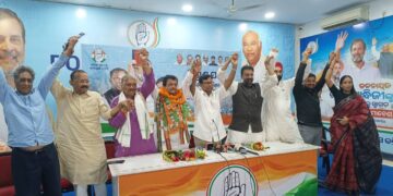 କଂଗ୍ରେସକୁ ବାହୁଡ଼ିଲେ ପୂର୍ବତନ ବରଗଡ଼ ବିଧାୟକ ସାଧୁ ନେପାକ