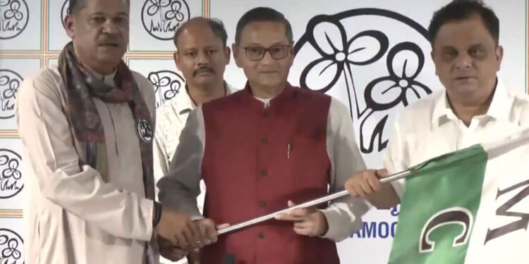 ପଶ୍ଚିମବଙ୍ଗ ବିଧାନସଭା ନିର୍ବାଚନ ପୂର୍ବରୁ ଟିଏମସିରେ ଯୋଗଦେଇଛନ୍ତି ସୁଭାଷ ଚନ୍ଦ୍ର ବୋଷଙ୍କ ନାତି ଚନ୍ଦ୍ର ବୋଷ