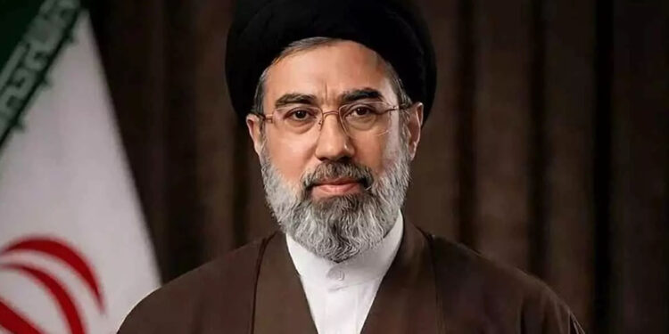 ପୁଣି ହର୍ମୁଜ୍ ପ୍ରଣାଳୀ ବନ୍ଦ କଲା ଇରାନ: ଆମେରିକା ଉପରେ ଆଣିଲା ଯୁଦ୍ଧବିରତି ଉଲ୍ଲଂଘନ ଅଭିଯୋଗ