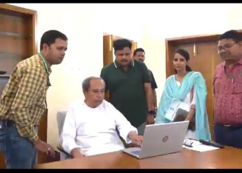 ‘ସ୍ୱ-ଗଣନା’ ପ୍ରକ୍ରିୟାରେ ଭାଗ ନେଲେ ବିରୋଧୀ ଦଳ ନେତା ନବୀନ ପଟ୍ଟନାୟକ