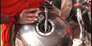 ଆଜିଠାରୁ ପେଟ୍ରୋଲ ପମ୍ପରେ E 20 ପେଟ୍ରୋଲ ବାଧ୍ୟତାମୂଳକ, ପେଟ୍ରୋଲ ନିର୍ଭରଶୀଳତା କମିବ