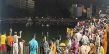 ମହାପ୍ରଭୁଙ୍କ ଚନ୍ଦନ ଯାତ୍ରାରେ ଅଭାବନୀୟ ଦୃଶ୍ୟ, ପ୍ରବଳ ବର୍ଷା-ପବନ ଯୋଗୁଁ ଅଟକି ଗଲା ଚାପ