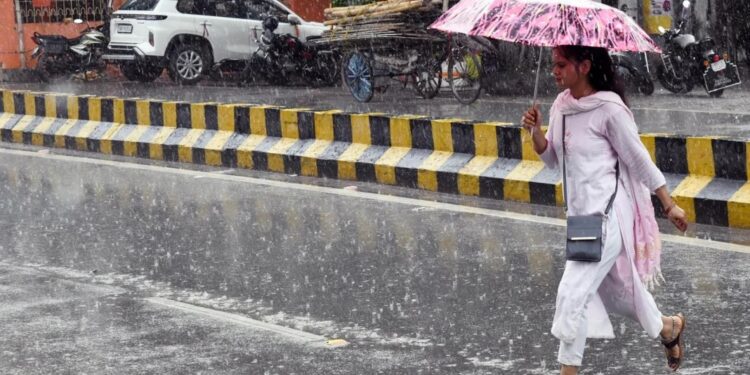 ୪ ତାରିଖ ଯାଏଁ ଜାରି ରହିବ ଝଡ ବର୍ଷାର ପ୍ରଭାବ