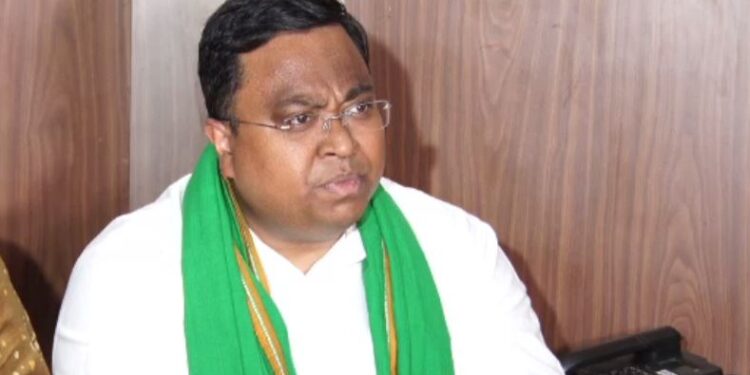 ସସ୍ମିତ ପାତ୍ରଙ୍କ ଇସ୍ତଫା ପତ୍ରକୁ ଗ୍ରହଣ କଲେ ବିଜେଡି ସଭାପତି ନବୀନ ପଟ୍ଟନାୟକ