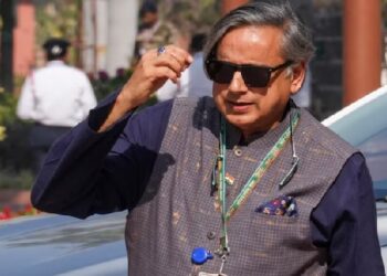 କଂଗ୍ରେସ ସାଂସଦ ଶଶି ଥରୁରଙ୍କ କାରକେଡ୍ ଉପରକୁ ଆକ୍ରମଣ, ଡ୍ରାଇଭର୍ ଏବଂ ସୁରକ୍ଷାକର୍ମୀ ଆହତ