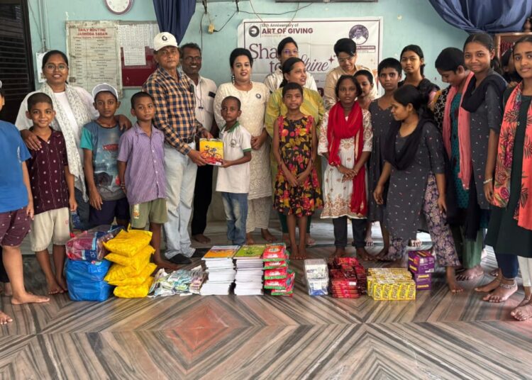 କିଟ୍ ବିଶ୍ୱବିଦ୍ୟାଳୟ ପକ୍ଷରୁ ‘ଆର୍ଟ୍ ଅଫ୍ ଗିଭିଂ