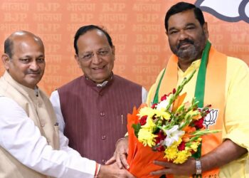 ବିଜେପିରେ ଯୋଗଦେଲେ ଦେବାଶିଷ ସାମନ୍ତରାୟ
