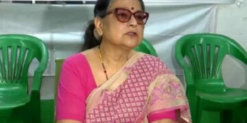 ମମତା ବାନାର୍ଜୀଙ୍କୁ ବଡ଼ ଝଟକା, ଟିଏମସିର ସମସ୍ତ ପଦରୁ ଇସ୍ତଫା ଦେଲେ ସାଂସଦ କାକୋଲି ଘୋଷ