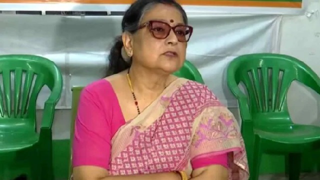 ମମତା ବାନାର୍ଜୀଙ୍କୁ ବଡ଼ ଝଟକା, ଟିଏମସିର ସମସ୍ତ ପଦରୁ ଇସ୍ତଫା ଦେଲେ ସାଂସଦ କାକୋଲି ଘୋଷ