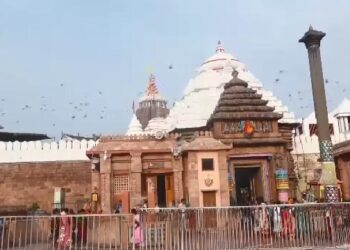 ପୁଣି ଶ୍ରୀମନ୍ଦିର ଉପରେ ଉଡ଼ିଲା ଡ୍ରୋନ, ଅଭିଯୋଗ କରିଛନ୍ତି ସ୍ଥାନୀୟ ଲୋକେ