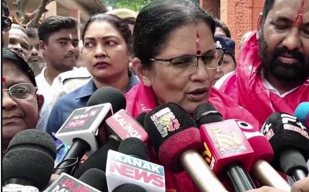 ମାନ୍ୟବର ଉପମୁଖ୍ୟମନ୍ତ୍ରୀଙ୍କ ଚଣ୍ଡିଖୋଲ ସ୍ଥିତ ଶ୍ରୀ ମହାବିନାୟକଙ୍କ ପରିଦର୍ଶନ