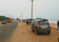 ପୁରୀ କୋଣାର୍କ ରାଜପଥ ରୁ ଜୋର୍ ଜବରଦସ୍ତ ପାର୍କିଂ ଫି ଆଦାୟ ! ସନ୍ଦେହ ଘେରରେ ପୋଲିସ ଭୂମିକା।