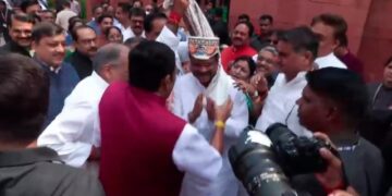 ଧର୍ମେନ୍ଦ୍ର ପ୍ରଧାନଙ୍କୁ ସଂସଦରେ ସସମ୍ମାନରେ ସ୍ବାଗତ କଲେ ଏନଡିଏ