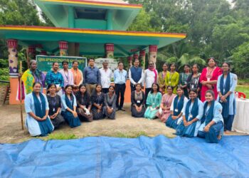 ଗ୍ରାମୀଣ ଜୀବନ ଓ କୃଷି ସମସ୍ୟାର ସମାଧାନ ନେଇ ସୋଆ ଛାତ୍ରଛାତ୍ରୀଙ୍କ ଅଭିନବ ପ୍ରୟାସ, ଗ୍ରାମୀଣ କୃଷି କାର୍ଯ୍ୟାନୁଭୂତି (ରାୱେ) ଅଧୀନରେ ଗ୍ରାମ ସଂଯୋଗୀକରଣ କାର୍ଯ୍ୟକ୍ରମ-୨୦୨୬ ସଂପନ୍ନ: ୧୧ଟି ଗ୍ରାମରେ ୩୨ ପ୍ରଶିକ୍ଷଣ ଓ ୧୬ ସଚେତନତା କାର୍ଯ୍ୟକ୍ରମ