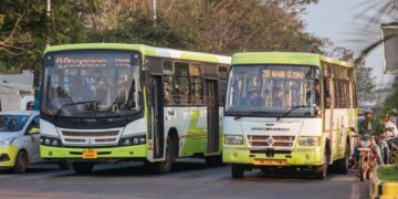 ଆମ ବସ୍‌ ରୁଟ୍‌-୨୬ ପୁନଃ ଚକେଇସିଆଣିରୁ ଚଳାଚଳ ଦାବି, ବସ୍‌ ଧରିବା ପାଇଁ ୨ କିଲୋମିଟର ଚାଲୁଛନ୍ତି ଲୋକେ; ବରିଷ୍ଠ ନାଗରିକ ଓ ମହିଳା ହନ୍ତସନ୍ତ